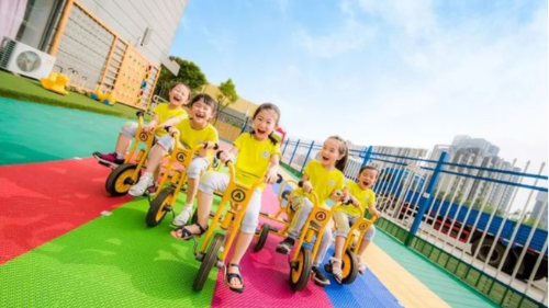 幼兒園懸浮地板選購指南，趕緊收藏-泰州市鳳城橡塑有限公司